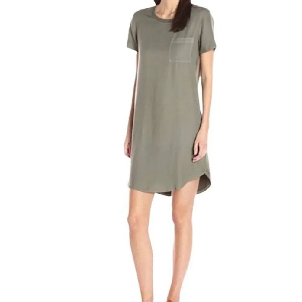 Splendid women’s green short sleeve T-shirt dress with pockets M